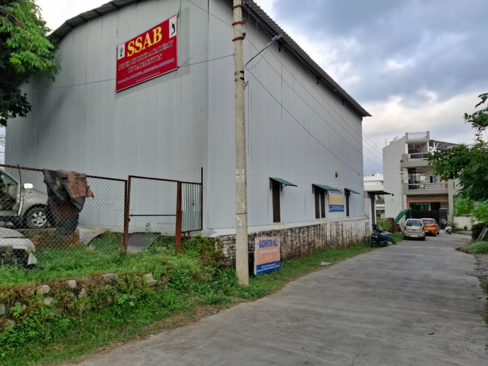 The SSAB hall from the lane outside